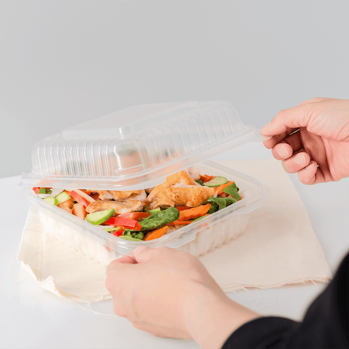 [250 ct] 7''x 7'' Hinged Food Containers | PP | Clear