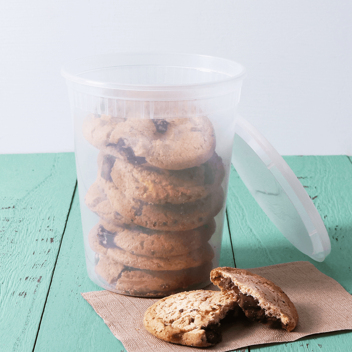 [240 sets] 32 oz Deli Containers with Lids | Injection Molded PP | Clear