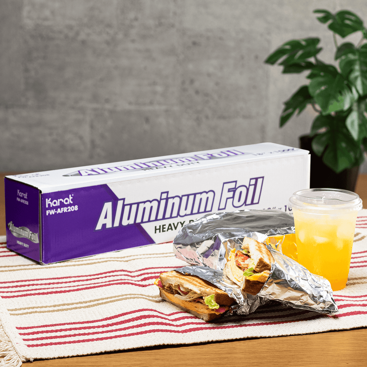 18" x 1000' Heavy Duty Aluminum Foil Roll - 1 Roll