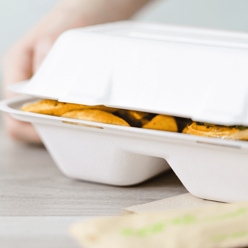 Karat Earth 2 Compartments, 9''x6'' Molded Fiber Hinged Containers, PFAS Free, White - 200 pc