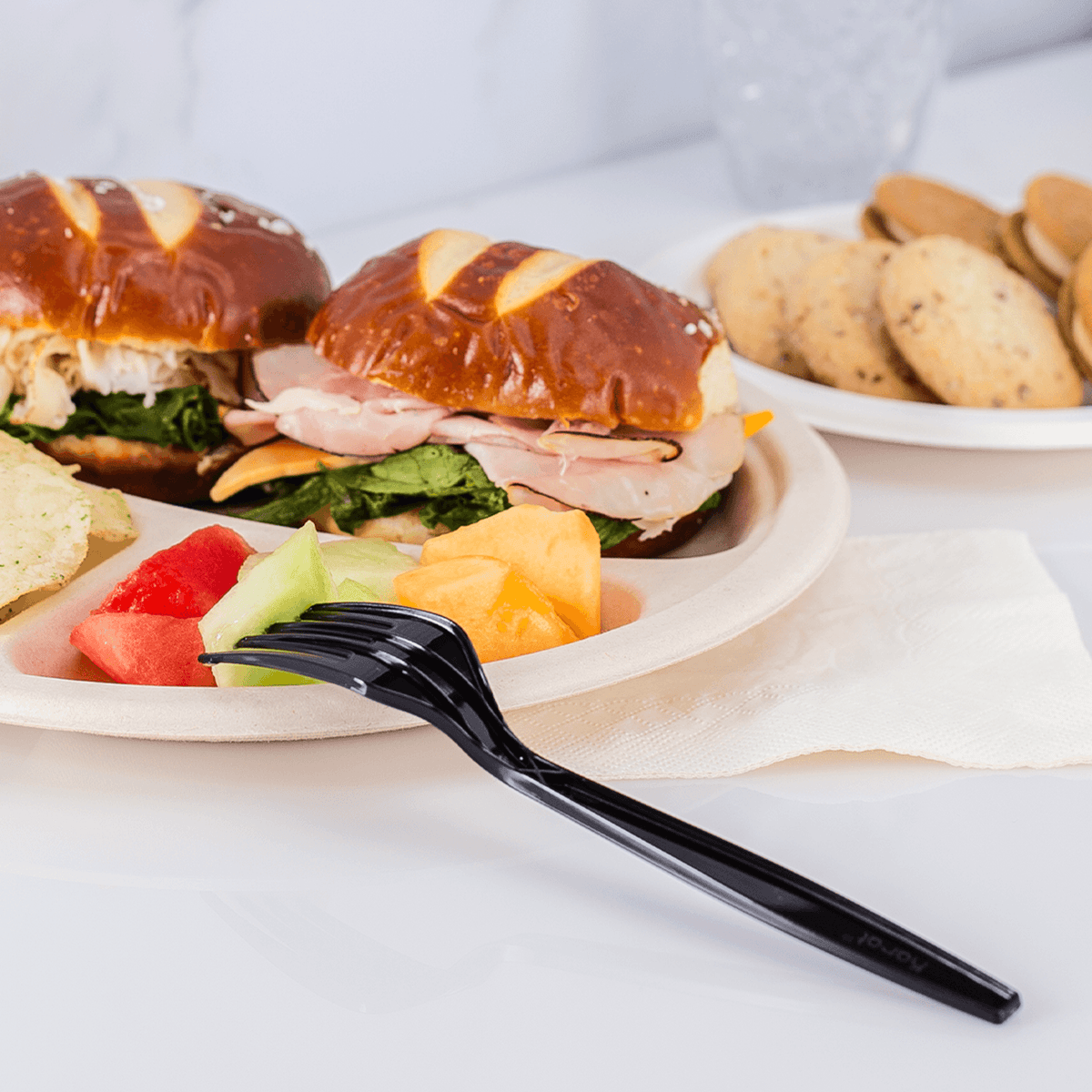 Karat Earth 3 Compartments, 10'' Molded Fiber Round Plates, PFAS Free, Natural - 500 pcs