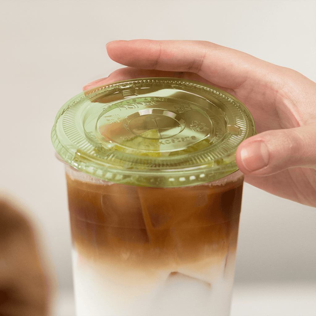 Karat Earth 98mm PLA Flat Lids for 12-24oz Cups, Green - 1,000 pcs