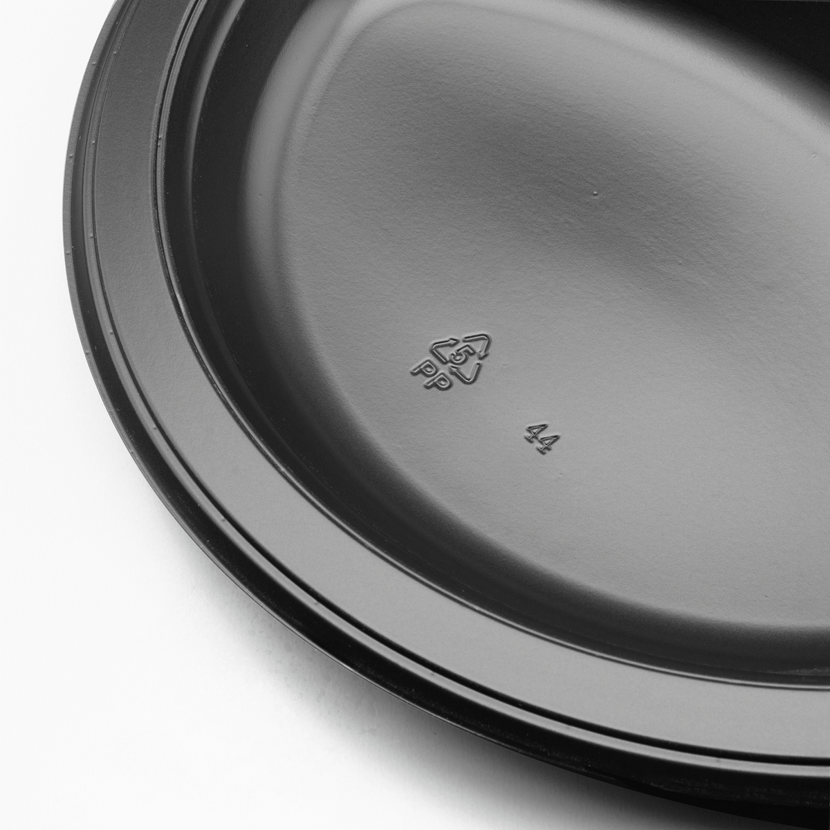 Karat Earth 3 Compartments, 9" Mineral Filled PP Round Plates, Black - 500 pcs