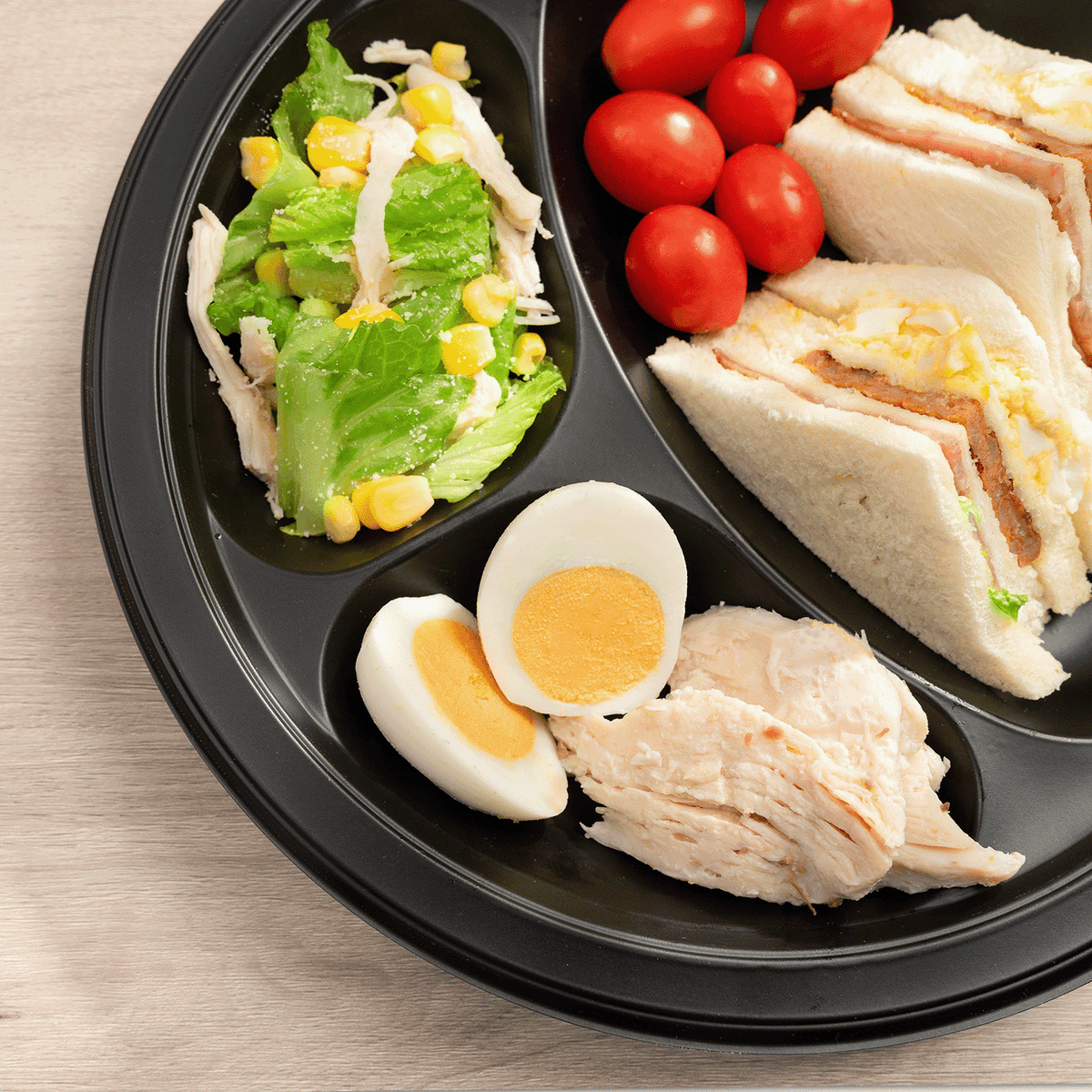 Karat Earth 3 Compartments, 10.25" Mineral Filled PP Round Plates, Black - 500 pcs
