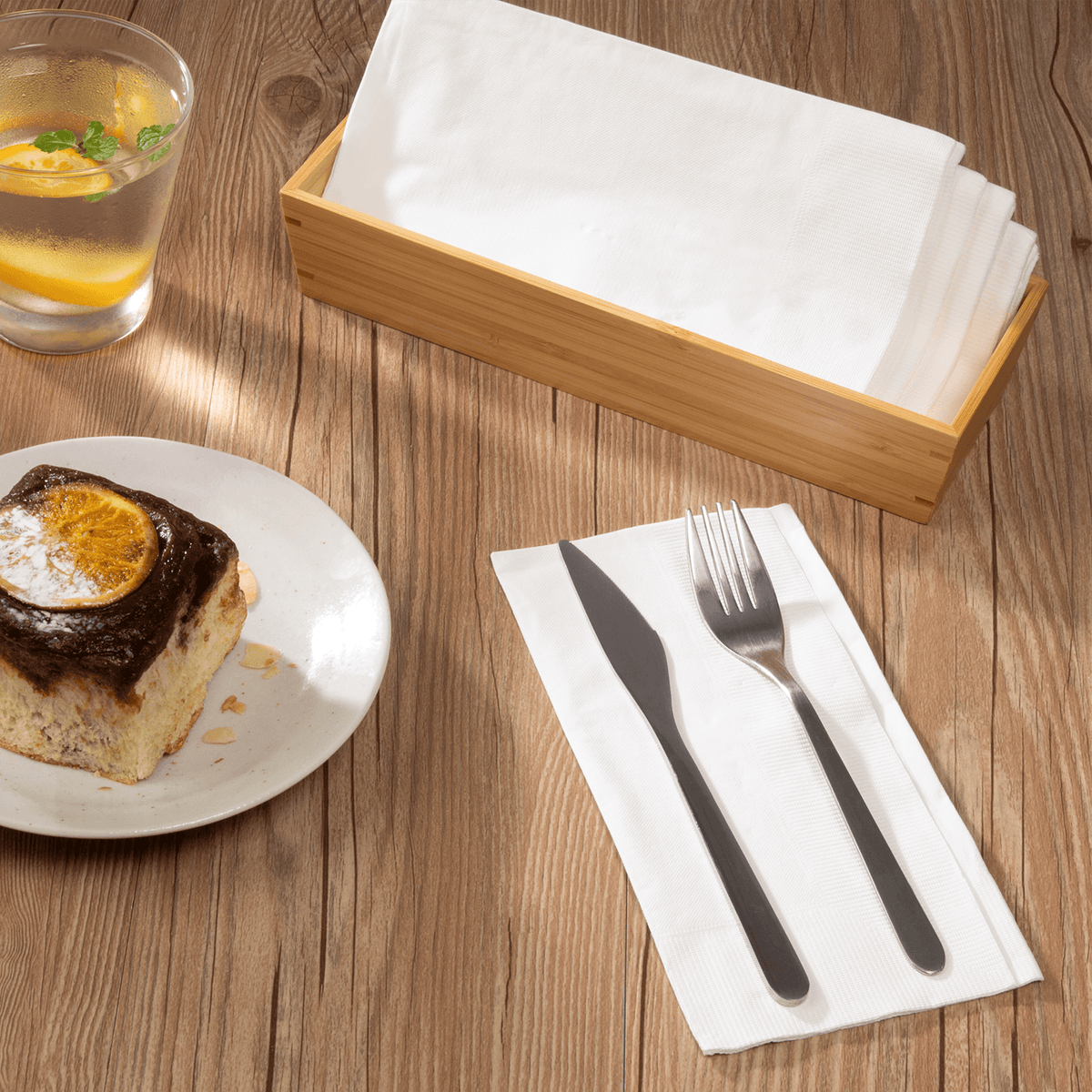 [2,000 ct] 17" x17" Premium Dinner Napkins, White