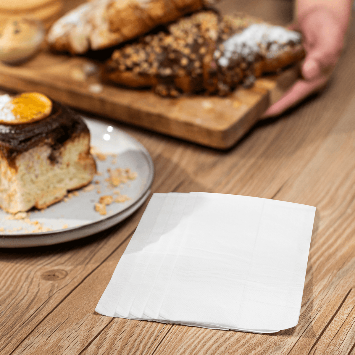 [10,000 ct] 13.5" x7" Tall Fold Dispenser Napkins, White