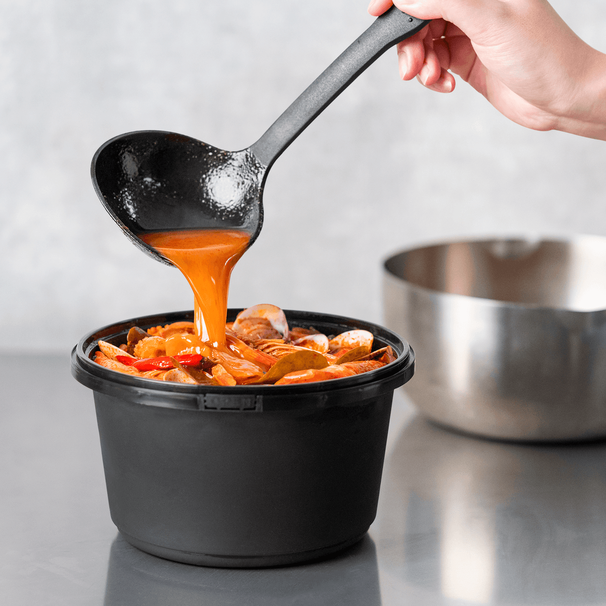 [150 sets] 52 oz PP Tamper Resistant Injection Molded Microwaveable Black Food Container w/Clear lid